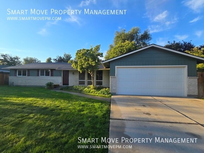 10023 W Skycrest Dr