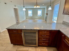 29 Mount Vernon St, Unit 1 in Boston, MA - Building Photo - Building Photo