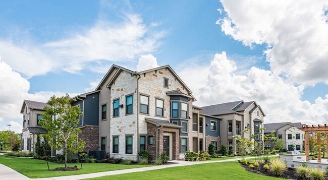 property at 1930 Kingsley Dr