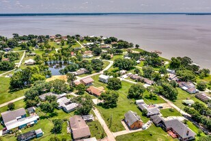 20 Clearview in Pointblank, TX - Building Photo