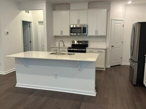 142 Beachcomber Dr in Lillington, NC - Building Photo - Building Photo