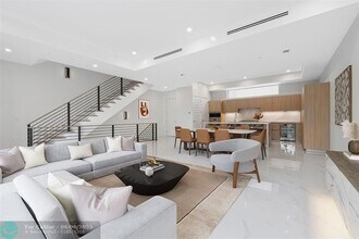 808 NE 2nd St in Fort Lauderdale, FL - Building Photo - Building Photo