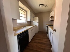 6621 NW Denver Ave-Unit -A in Lawton, OK - Building Photo - Building Photo