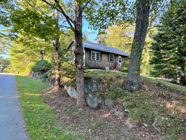 101 Sandy Point Rd in Stockton Springs, ME - Building Photo - Building Photo