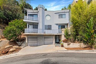 2216 Bancroft Ave in Los Angeles, CA - Building Photo