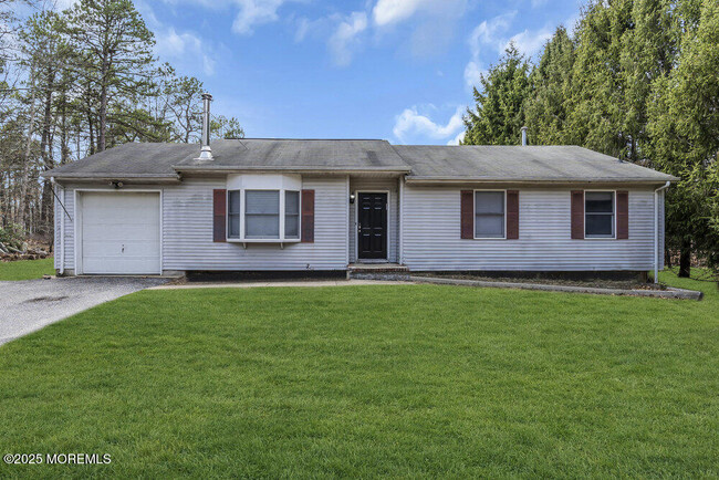 property at 568 E Veterans Hwy