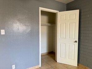 5123 N 28th Dr in Phoenix, AZ - Building Photo - Building Photo