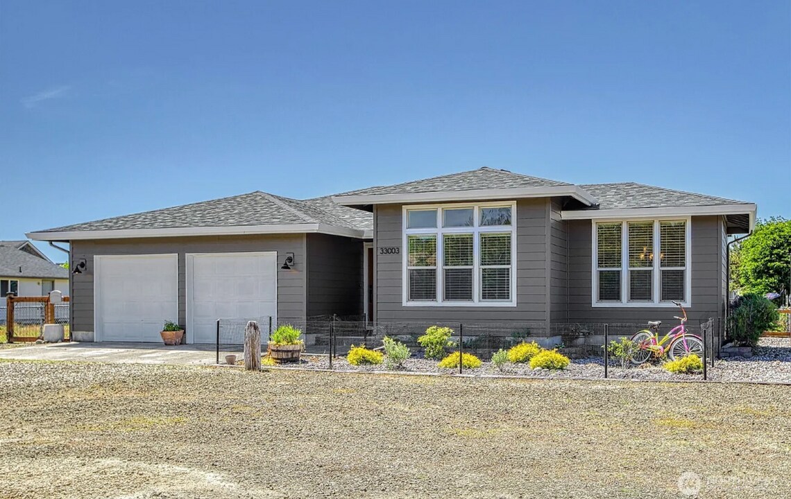 33003 G Pl in Ocean Park, WA - Building Photo