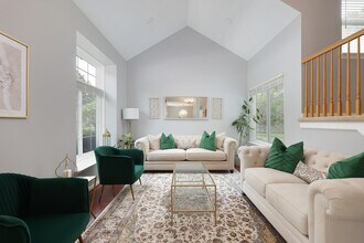 160 Buttonwood Dr in Piscataway, NJ - Foto de edificio - Building Photo