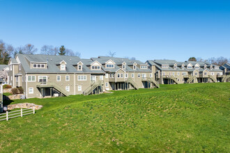 Mahoney Farms in Sudbury, MA - Foto de edificio - Building Photo