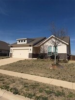 832 Porcupine Dr in Springtown, TX - Building Photo