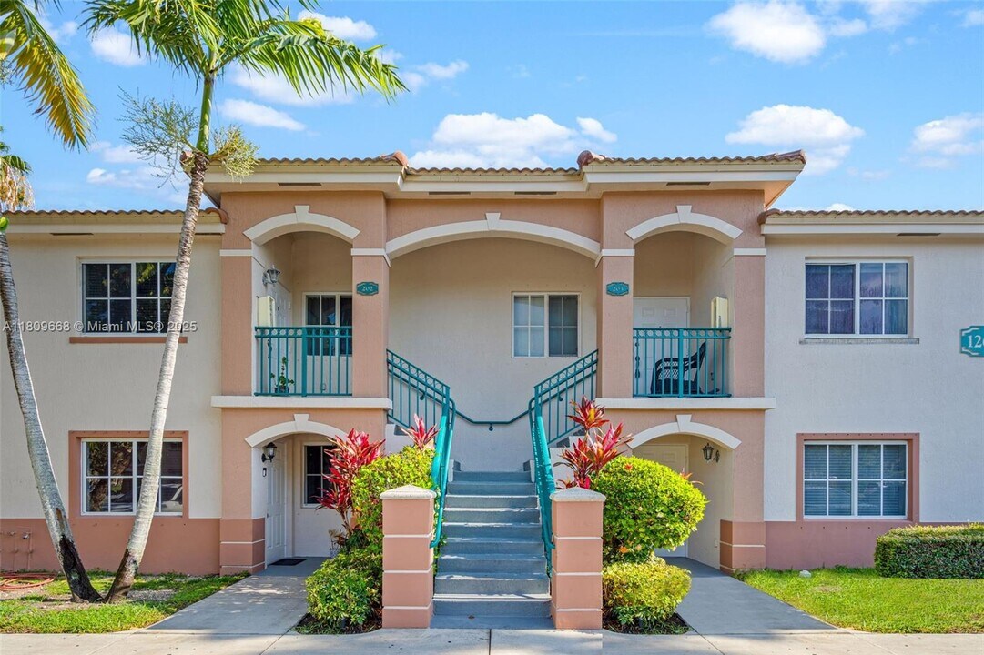 1261 SE 29th St in Homestead, FL - Building Photo
