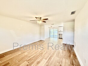 206 Lexington St in Oldsmar, FL - Building Photo - Building Photo