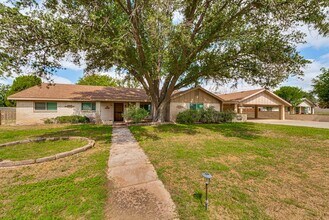6209 Glenhaven Dr in Odessa, TX - Building Photo - Building Photo