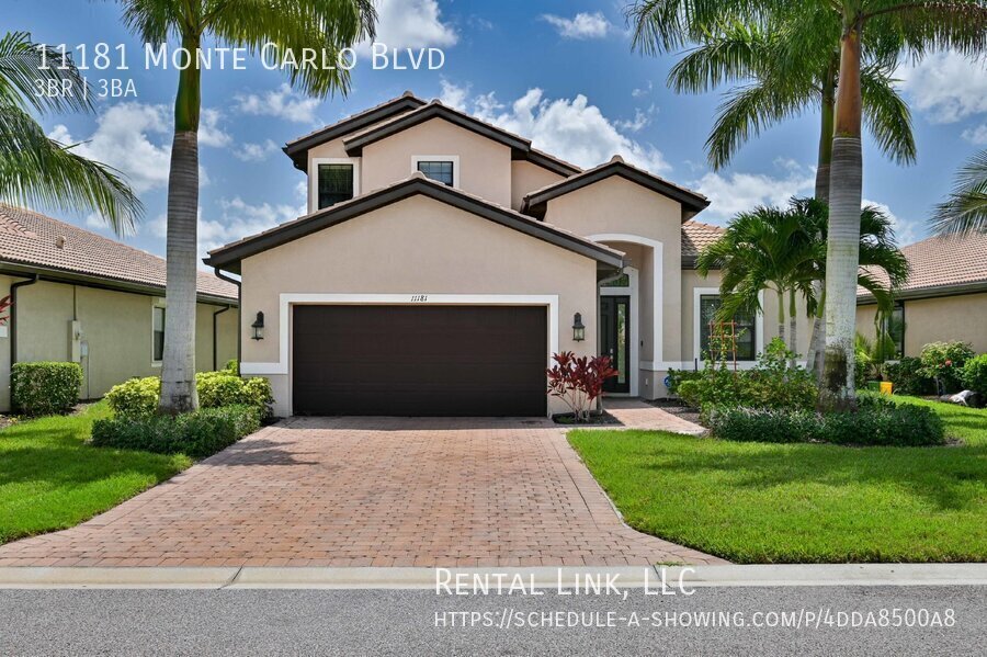 11181 Monte Carlo Boulevard in Bonita Springs, FL - Foto de edificio