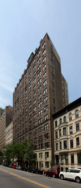 21-33 W 96th St in New York, NY - Building Photo