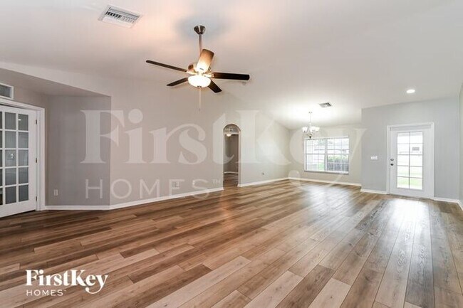 2834 NW 19th Ave in Cape Coral, FL - Building Photo - Building Photo
