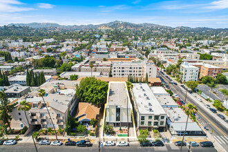 5111 Harold Way in Los Angeles, CA - Building Photo - Building Photo