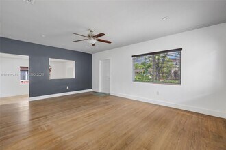 438 Mendoza Ave in Coral Gables, FL - Building Photo - Building Photo