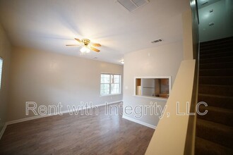 2403 Hartsfield Rd in Tallahassee, FL - Building Photo - Building Photo