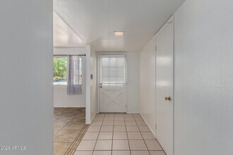 1213 E Riviera Dr in Tempe, AZ - Building Photo - Building Photo