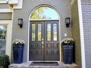 Room in House on Wynfair Dr in Marietta, GA - Building Photo - Building Photo