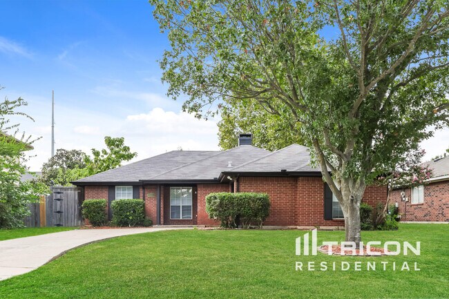 property at 335 Pin Oak Ln