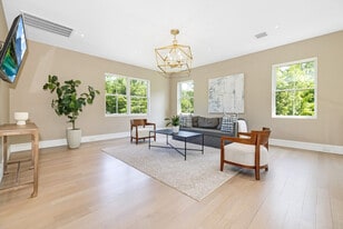 241 E Saddle River Rd, Unit SI ID1495030P in Saddle River, NJ - Building Photo