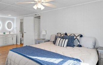 407 Cape Florida Way in Naples, FL - Building Photo - Building Photo