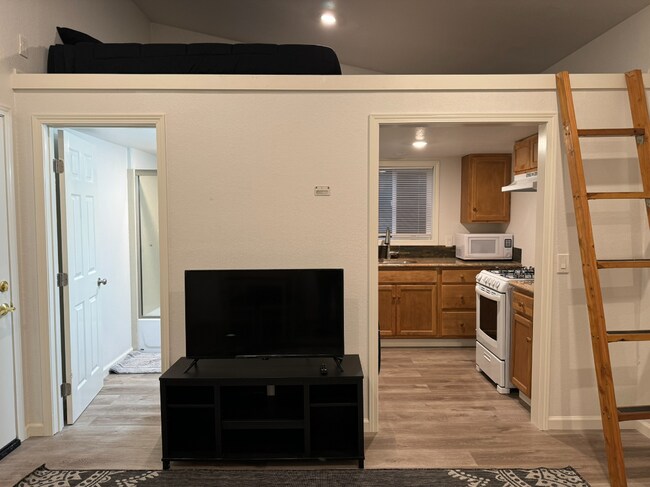 6167 Overdale, ADU in Oakland, CA - Foto de edificio - Building Photo