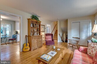 318 Hollyberry Rd in Severna Park, MD - Building Photo - Building Photo