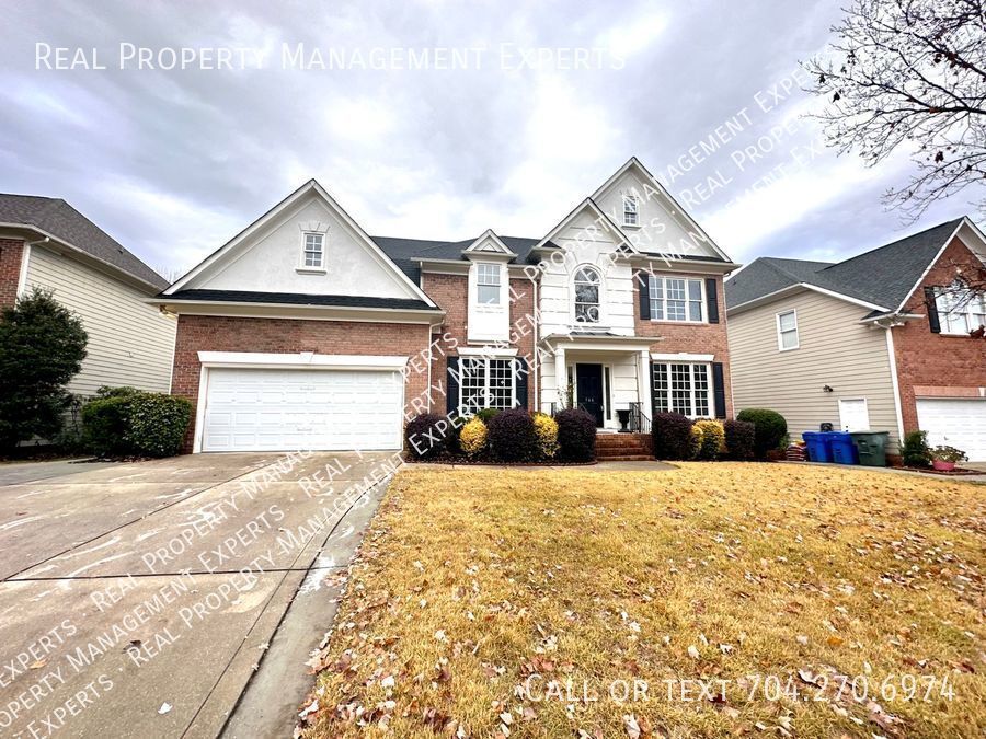 166 Montibello Dr in Mooresville, NC - Building Photo