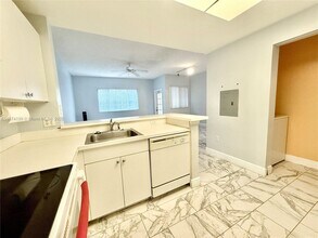 2015 SE 10th Ave in Fort Lauderdale, FL - Building Photo - Building Photo