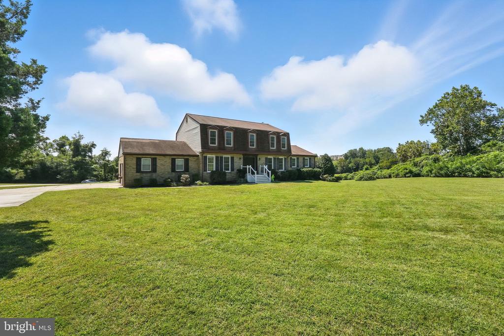 10719 Old Colchester Rd in Lorton, VA - Building Photo