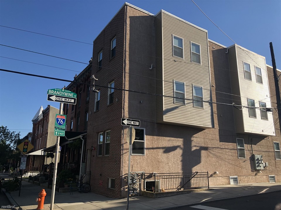 516 N 34th St-Unit -Unit 1 in Philadelphia, PA - Building Photo