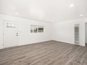 246 Camellia Ln in Costa Mesa, CA - Building Photo - Building Photo