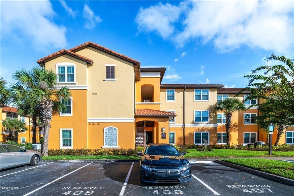 5483 Vineland Rd in Orlando, FL - Building Photo