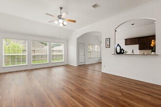 2008 Golden Creek Ln in Richmond, TX - Building Photo - Building Photo