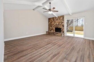 508 Salem Dr in Arlington, TX - Building Photo - Building Photo