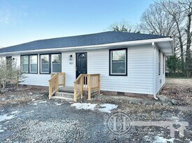 407 Laurel Hill Dr, Unit 407 in Burlington, NC - Building Photo