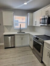 124 SE 2nd Ave in Hallandale Beach, FL - Building Photo - Building Photo