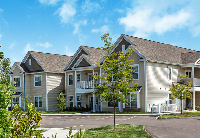 Canal Crossing Apartment Homes