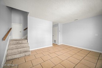1303 2nd St N in Jacksonville Beach, FL - Building Photo - Building Photo