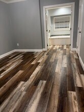 511 S California St in Henrietta, TX - Building Photo - Building Photo