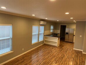 4221 Marina St in Houston, TX - Building Photo - Building Photo