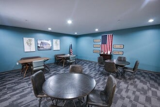 Nora Commons on the Monon Senior Apartments in Indianapolis, IN - Foto de edificio - Building Photo