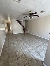 9818 Rockcrest Dr in Houston, TX - Building Photo - Building Photo