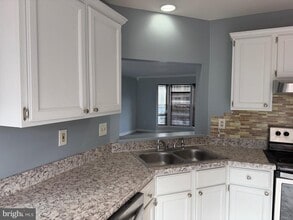 30 Woodhollow Ct in Owings Mills, MD - Building Photo - Building Photo