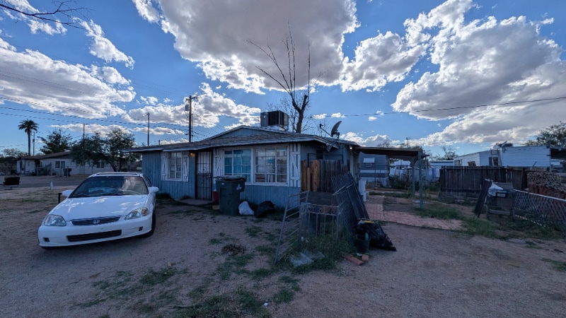 138 W King Rd in Tucson, AZ - Building Photo