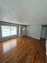 2520 Ellen Ave in Rockford, IL - Building Photo